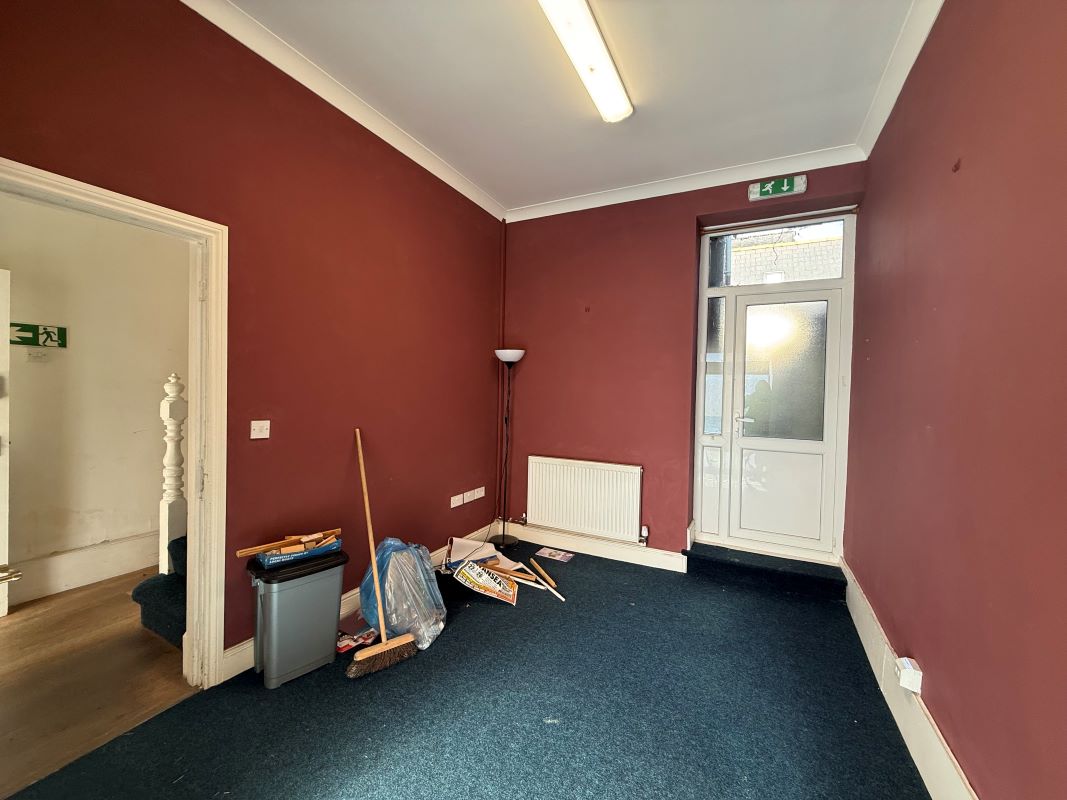 Image 11 of 16