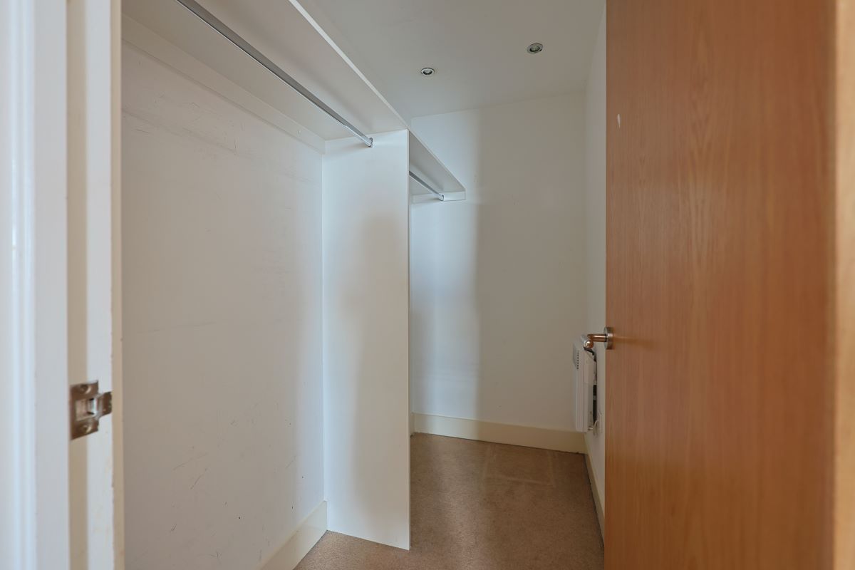 Image 10 of 14