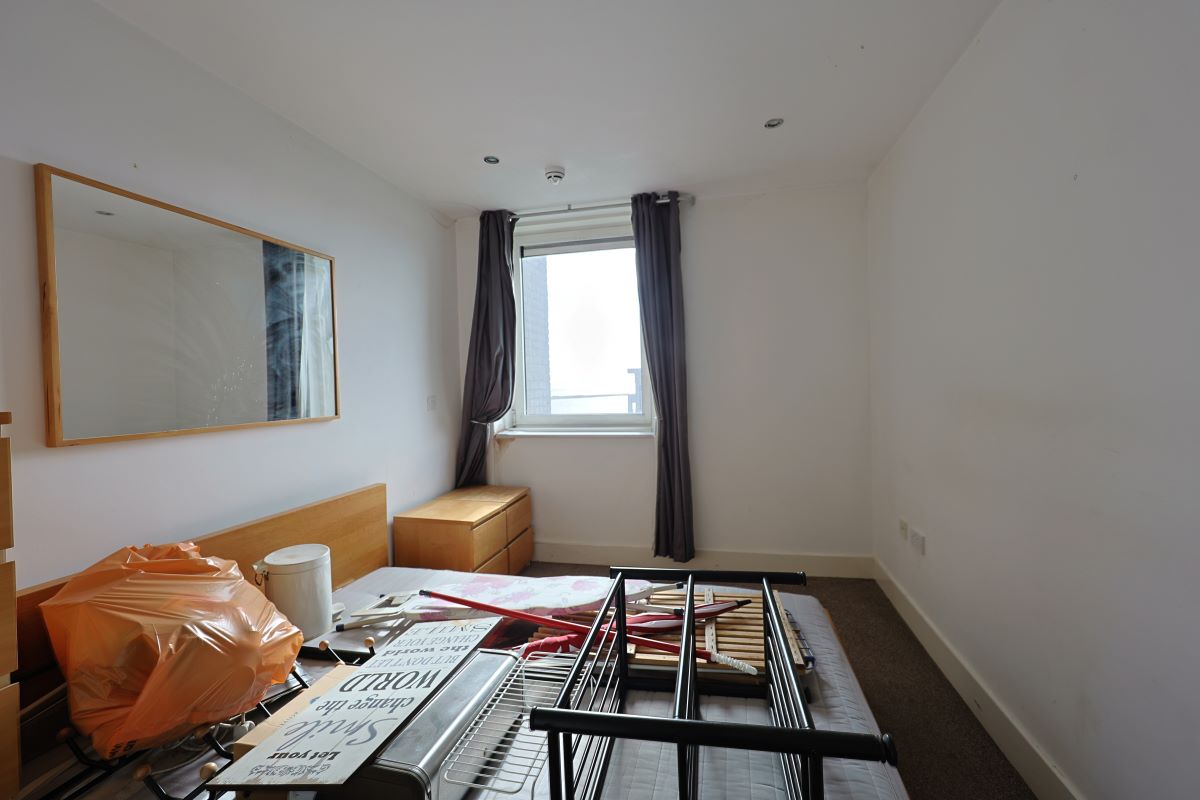 Image 11 of 14