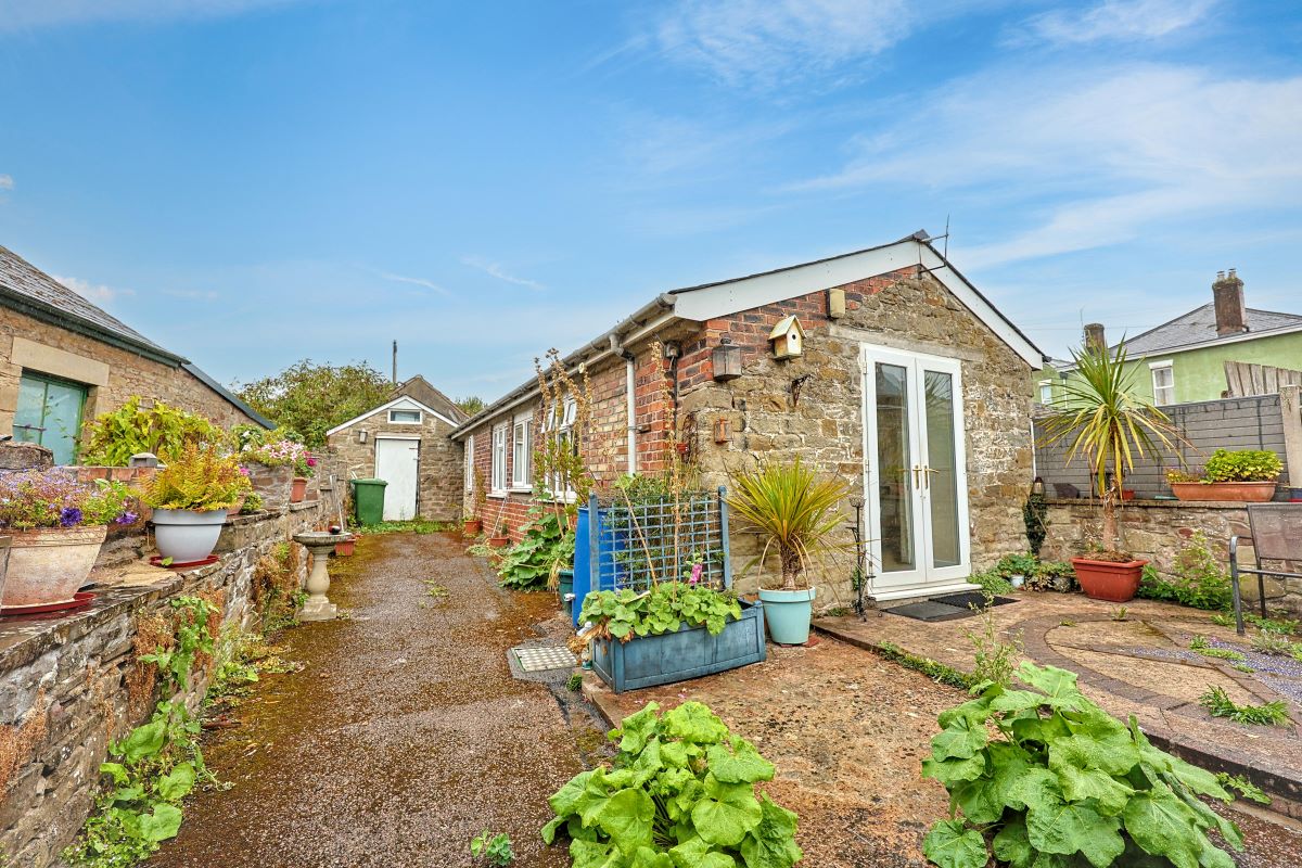 Image 11 of 22