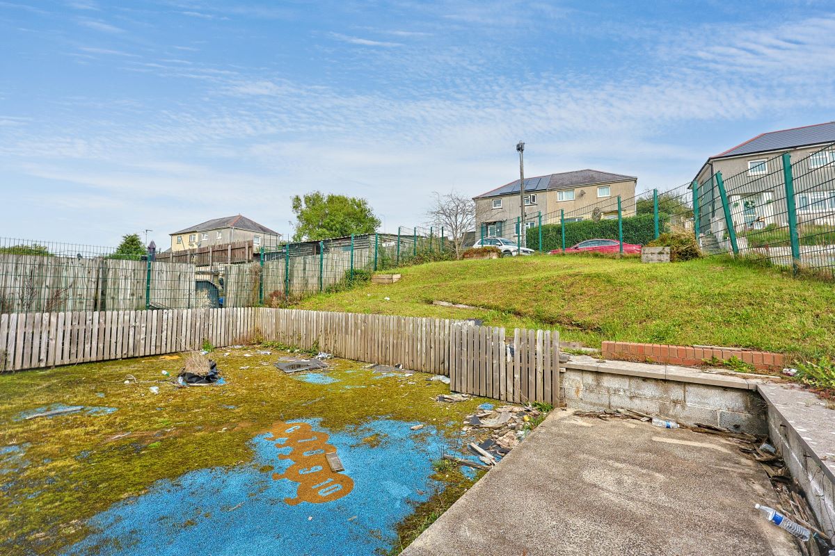 Image 11 of 14