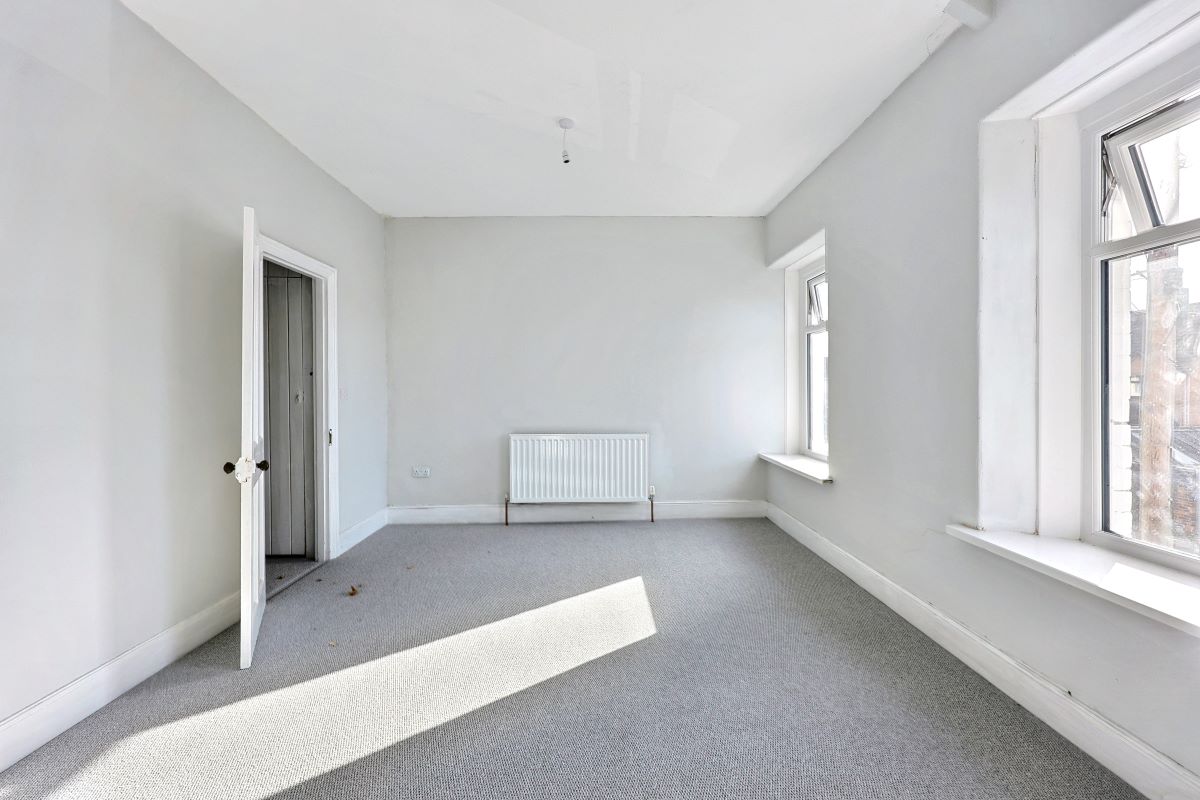 Image 7 of 15