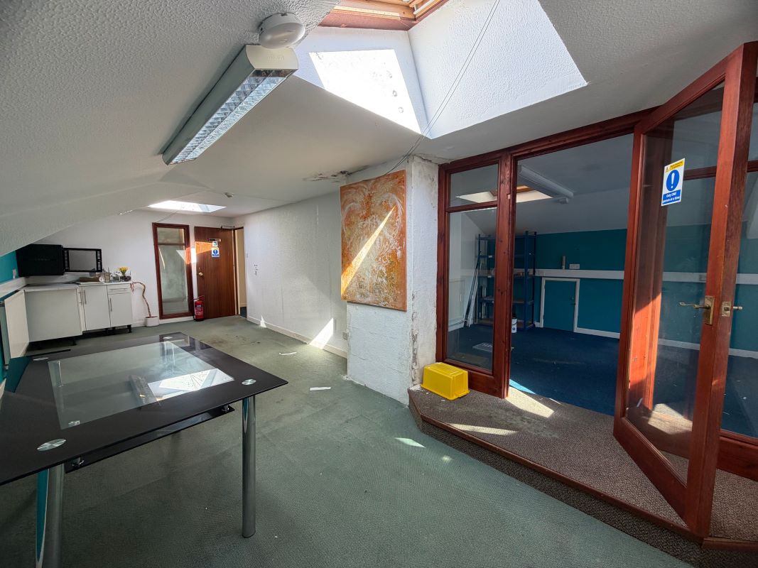 Image 11 of 15