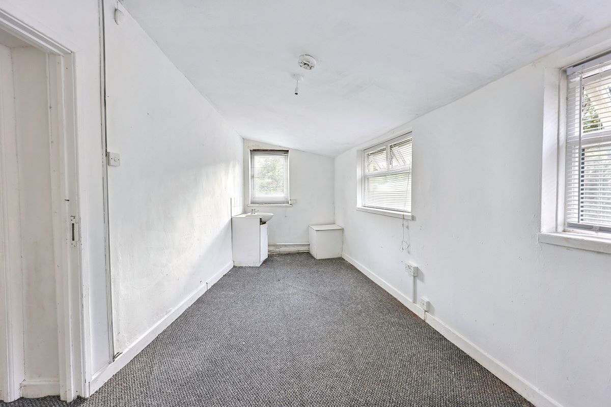 Image 12 of 24