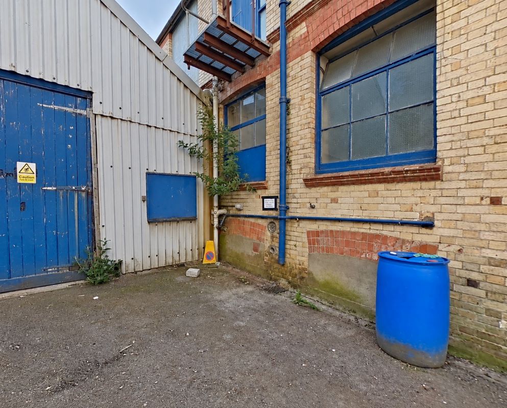 Image 1 of 8