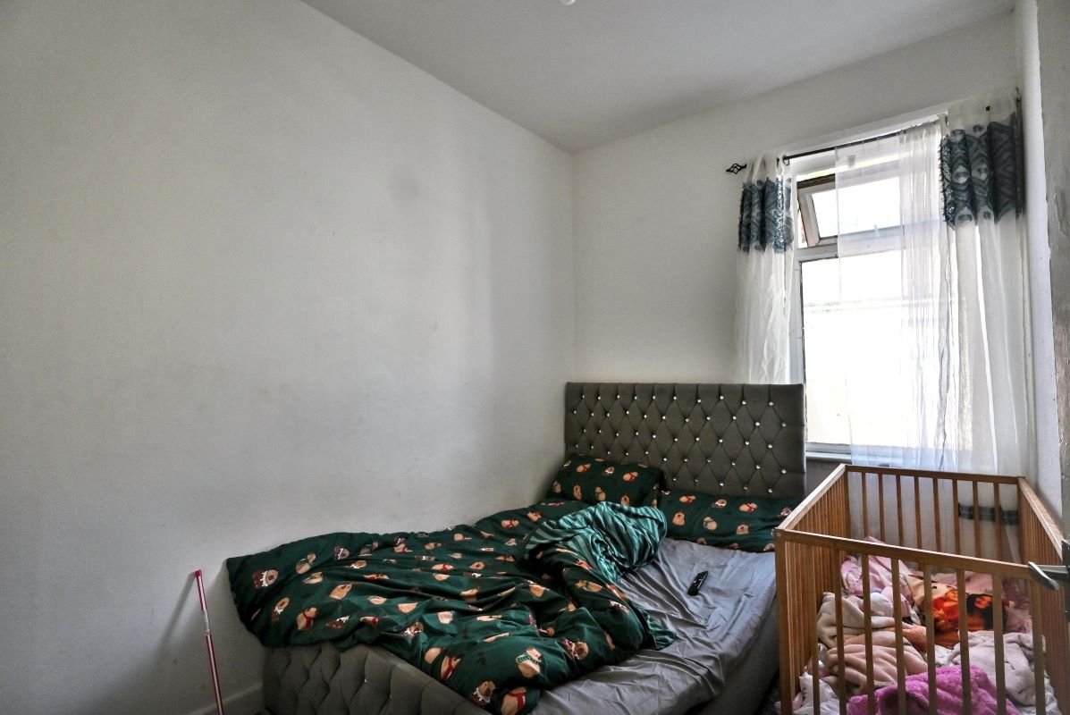 Image 10 of 20