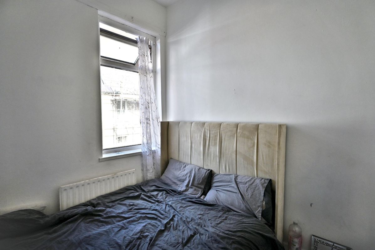 Image 11 of 20