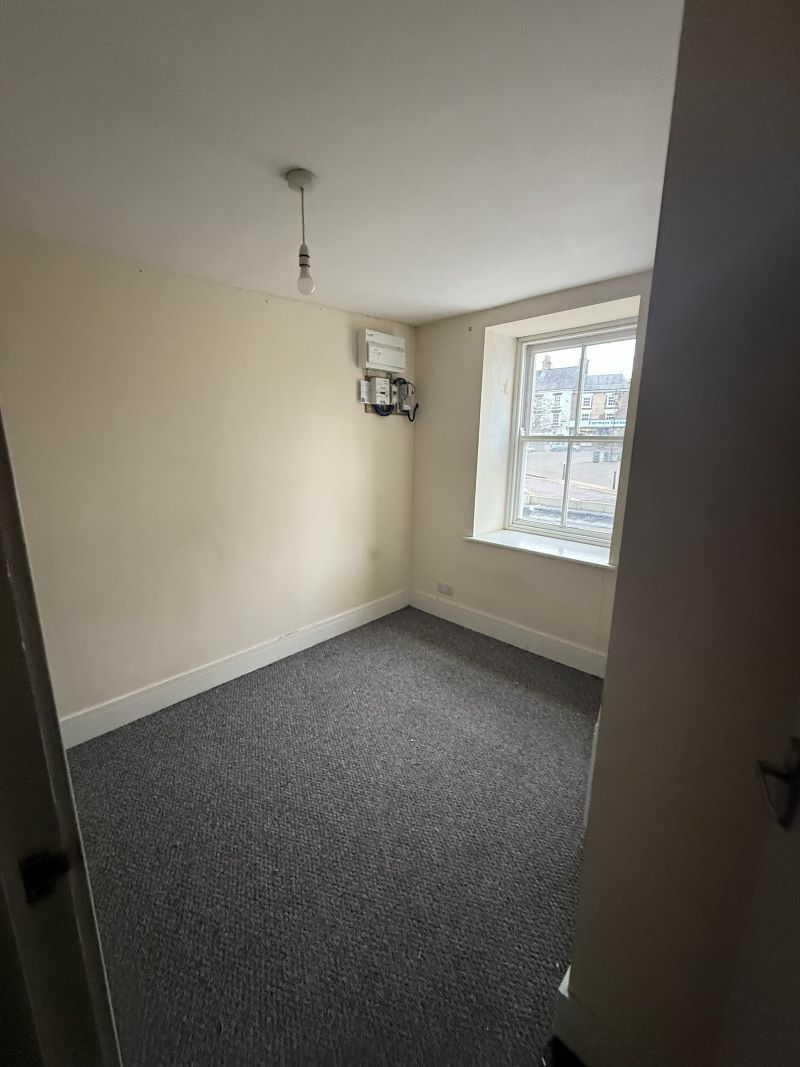 Image 5 of 10