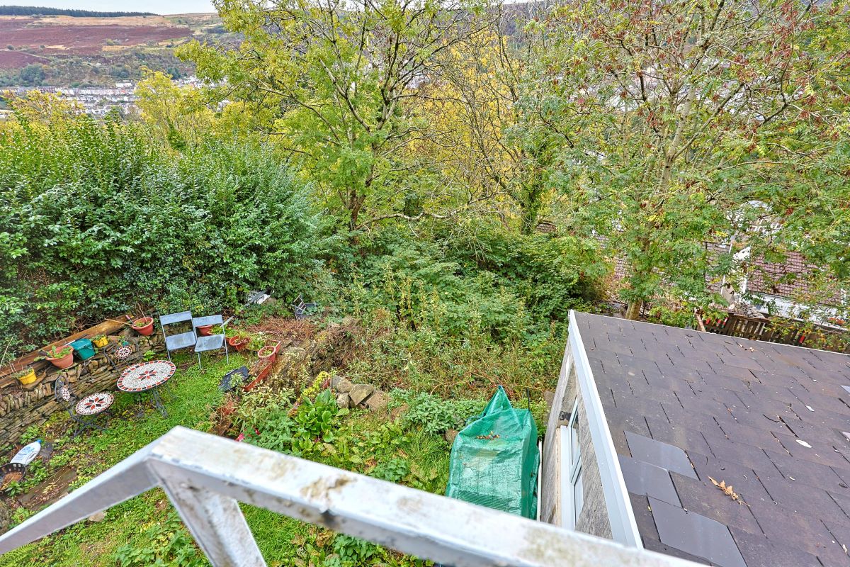 Image 6 of 6