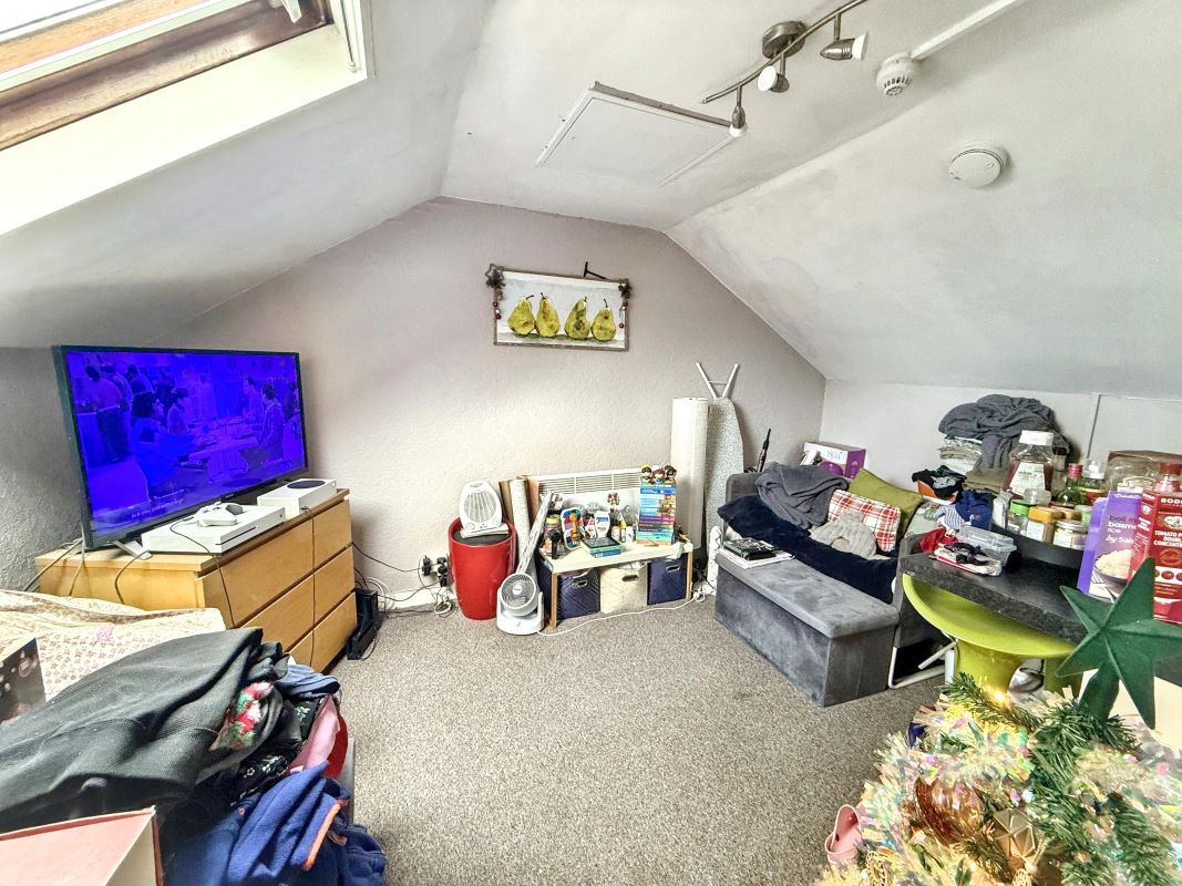 Image 21 of 30