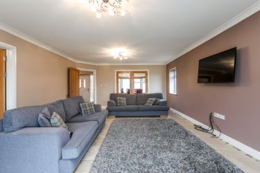21 Cwmcoed, Bettws, Bridgend, CF32 8SW