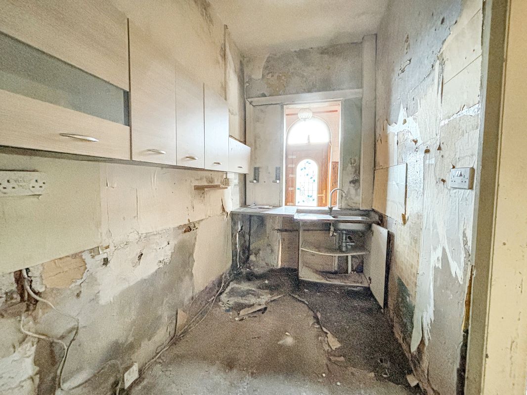 16 Moulson Terrace, Denholme, Bradford, West Yorkshire, BD13 4AL