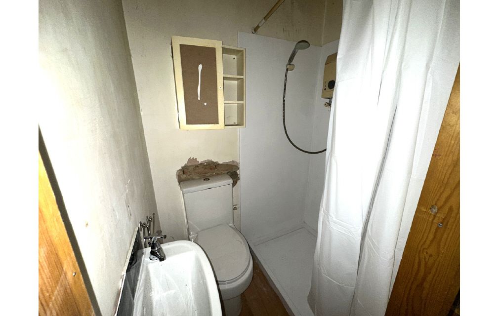 51 Piccadilly Road, Burnley, Lancashire, BB11 4PU