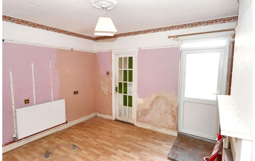 27 Gordon Avenue, Queenborough, Kent, ME11 5BD