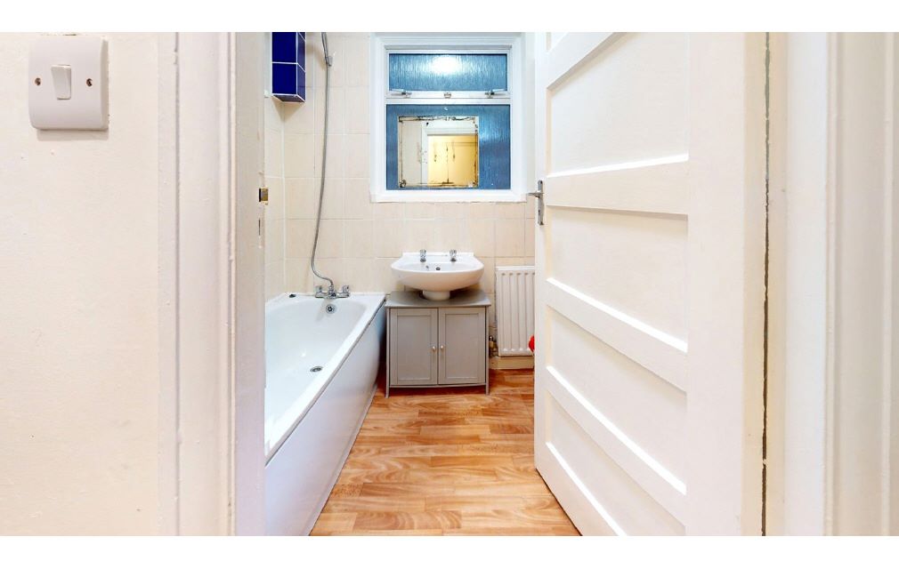 29 Connell Crescent, London, W5 3BH