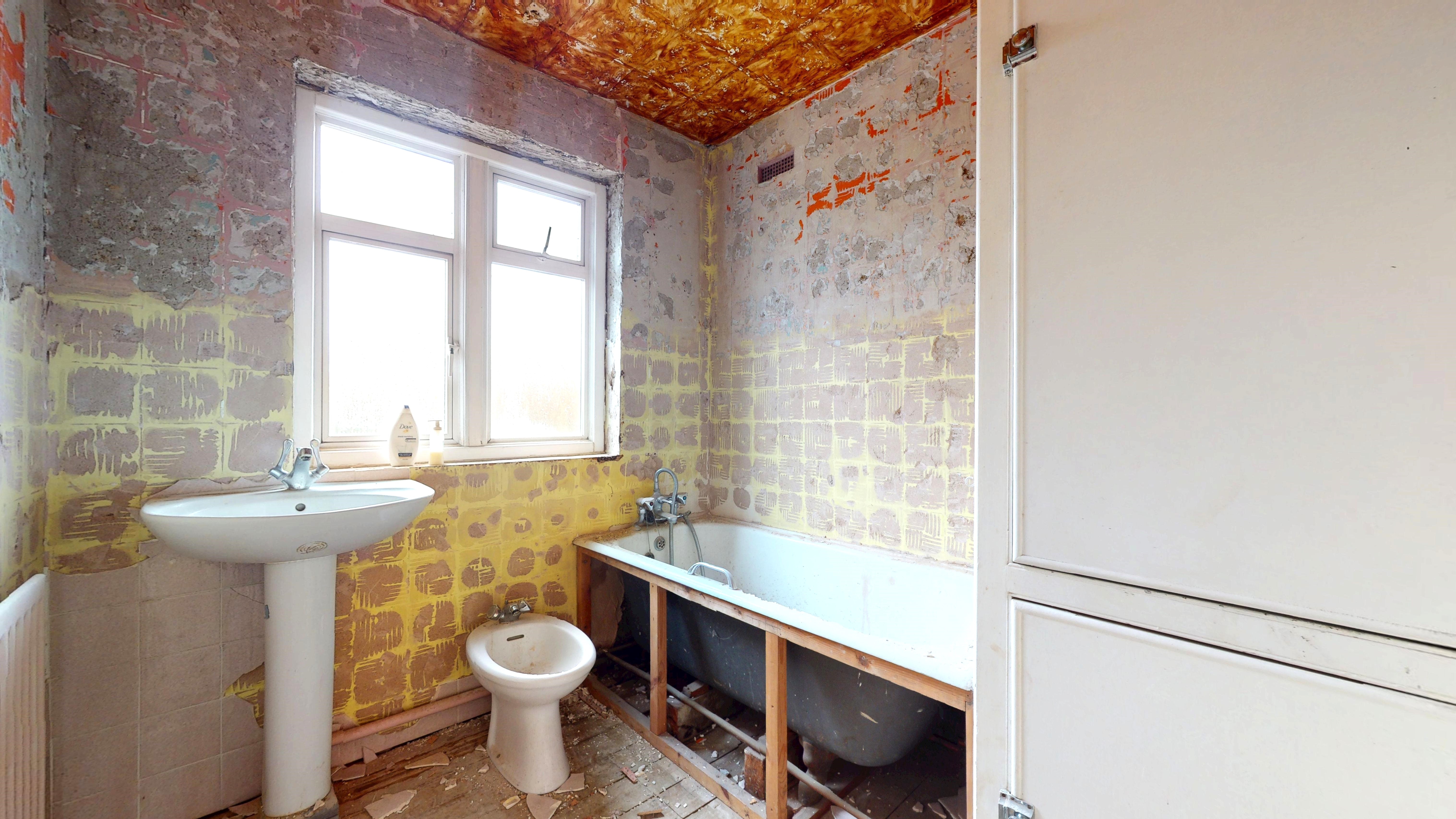 60 Lavender Avenue, Kingsbury, NW9 8HE