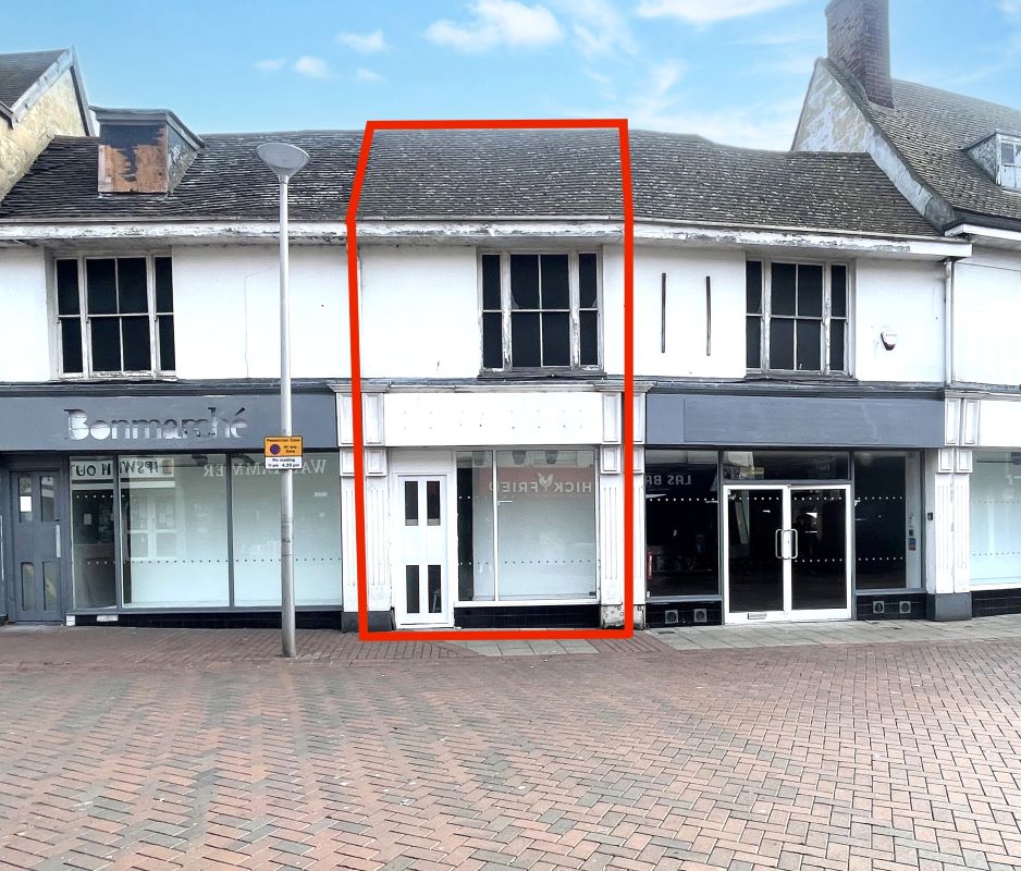 Freehold Vacant Shop and Upper Part