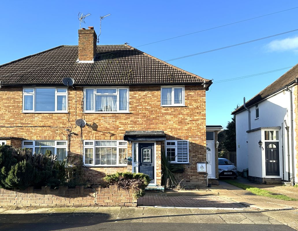 Leasehold Maisonette Vacant Possession
