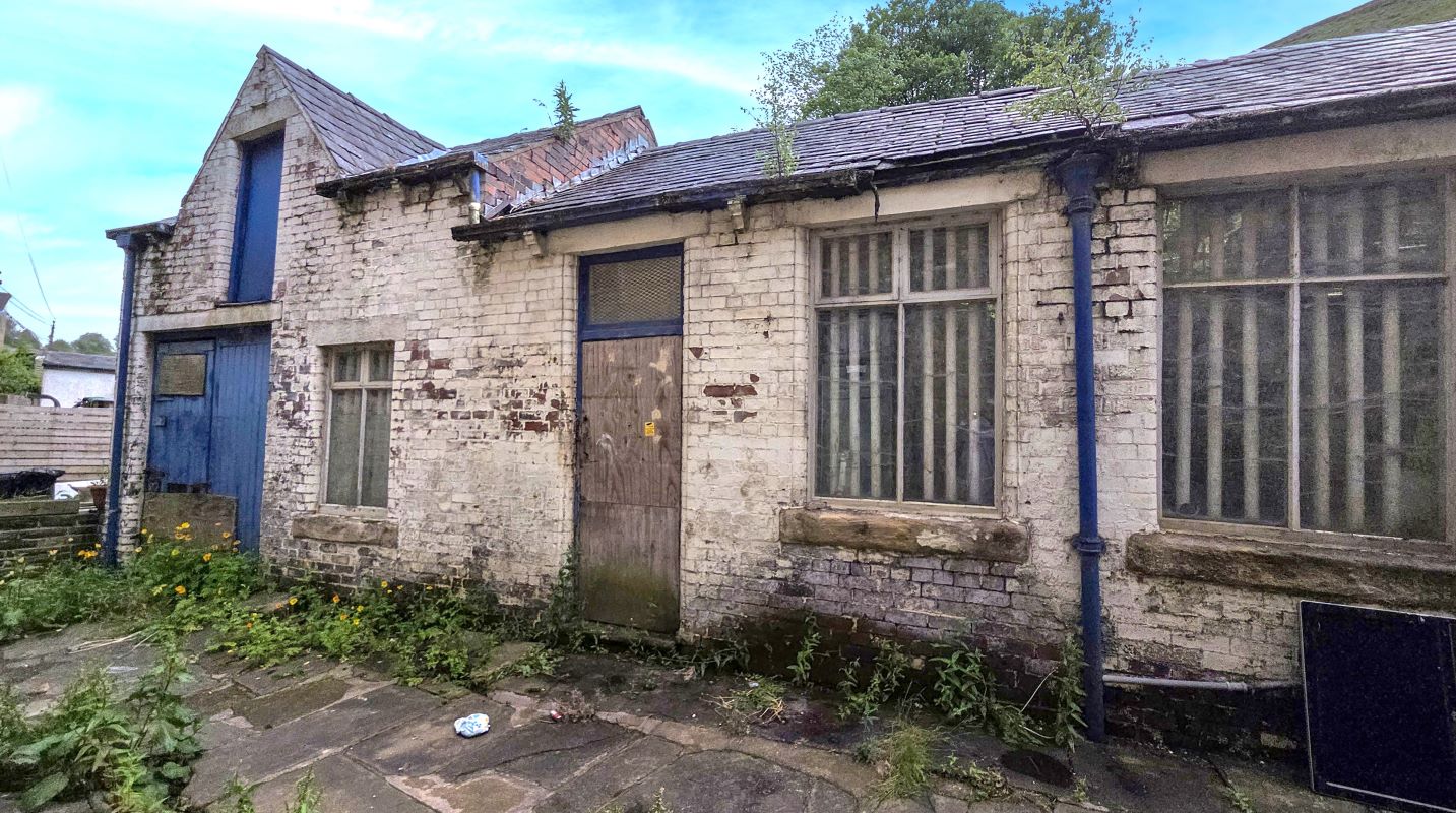 Land and Workshop to Rear of 747-749, Burnley Road, Todmorden, OL14 8LF