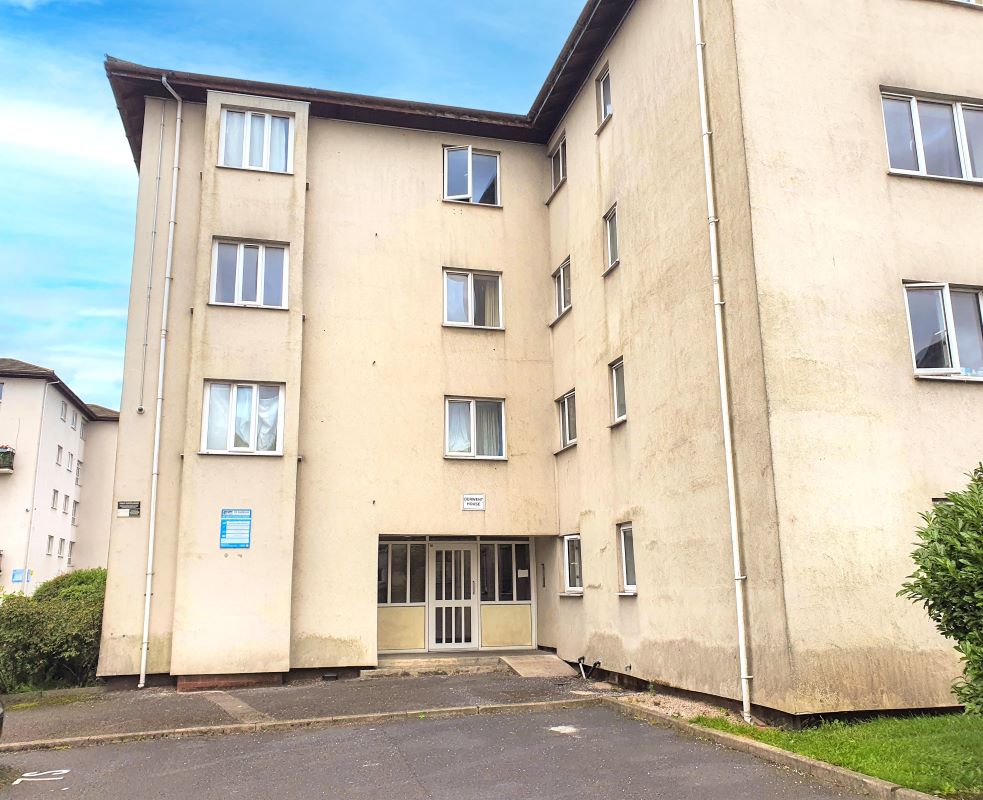 6 Derwent House, Samuel Street, Preston, PR1 4YL