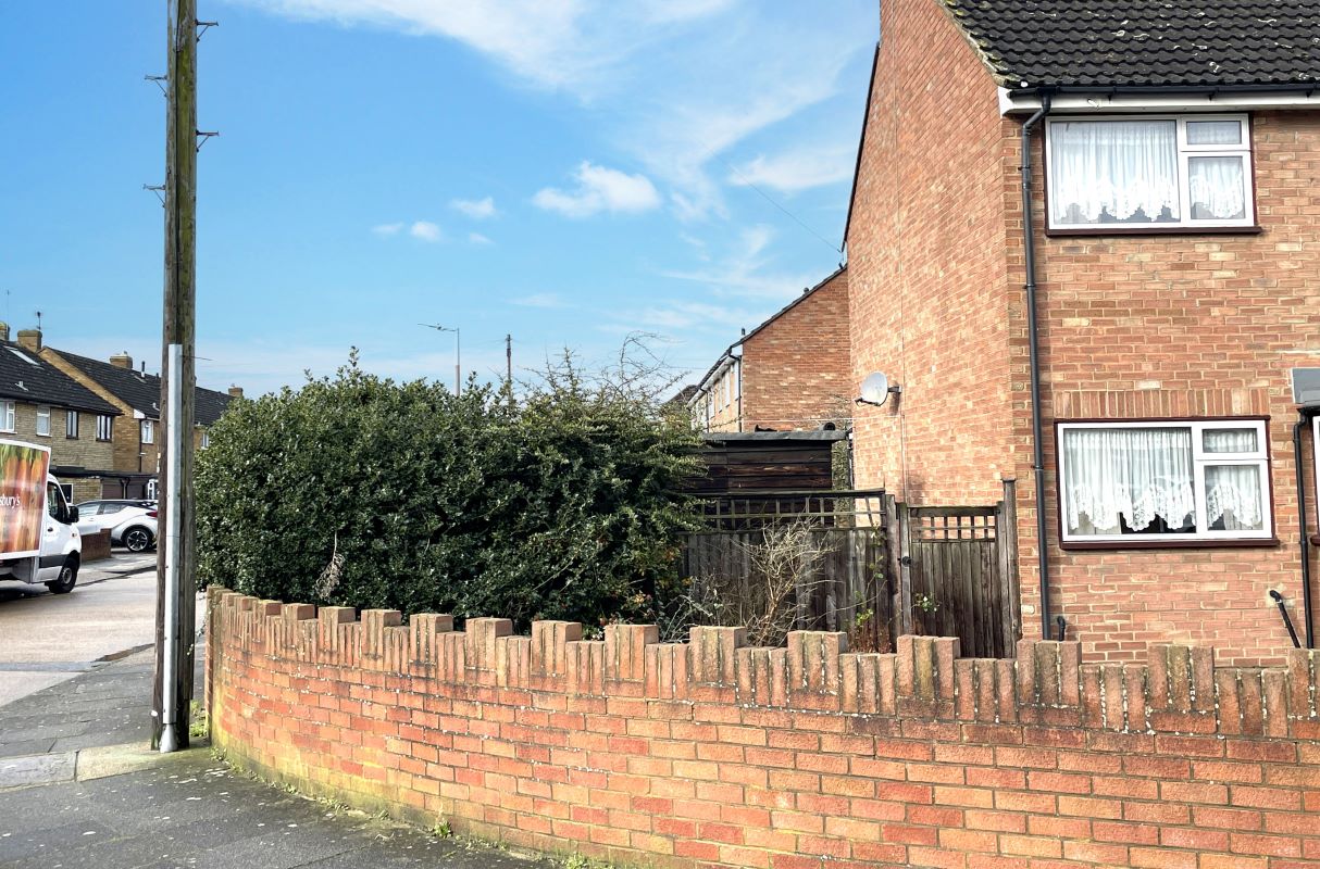 Land Adjacent to 9 Cardinal Way, Rainham, RM13 9RB
