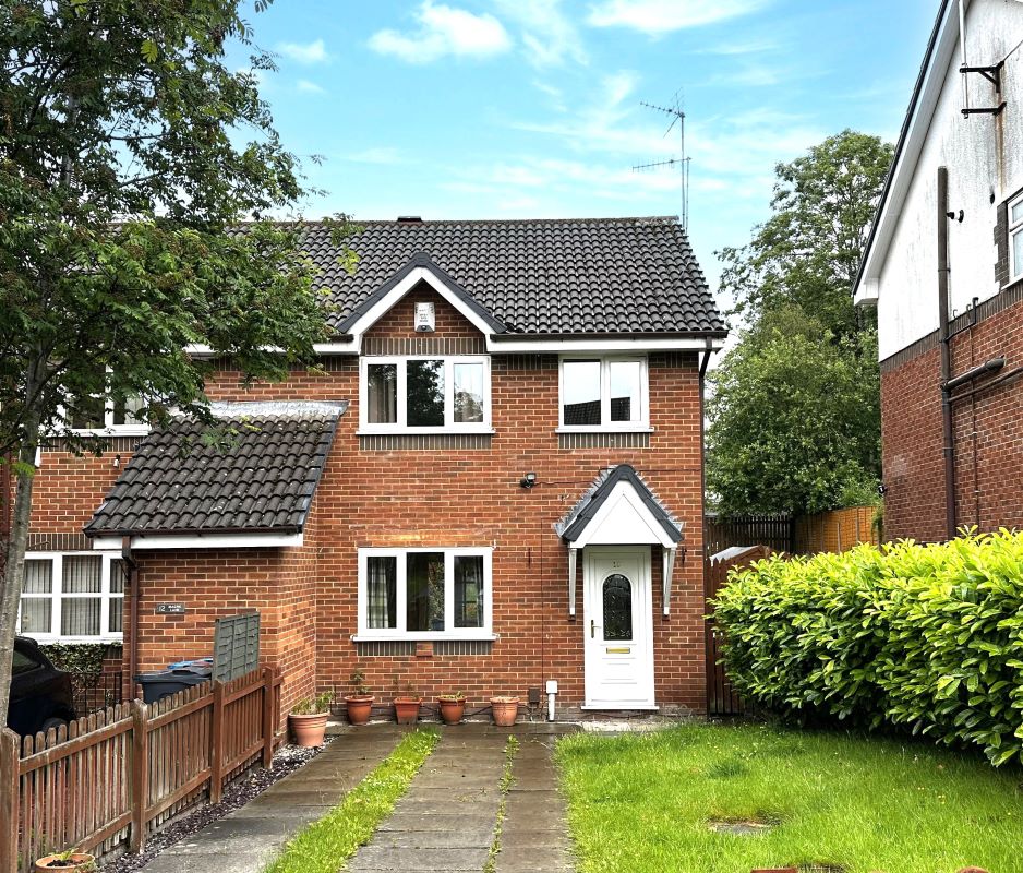 10 Magpie Lane, Oldham, OL4 5PB