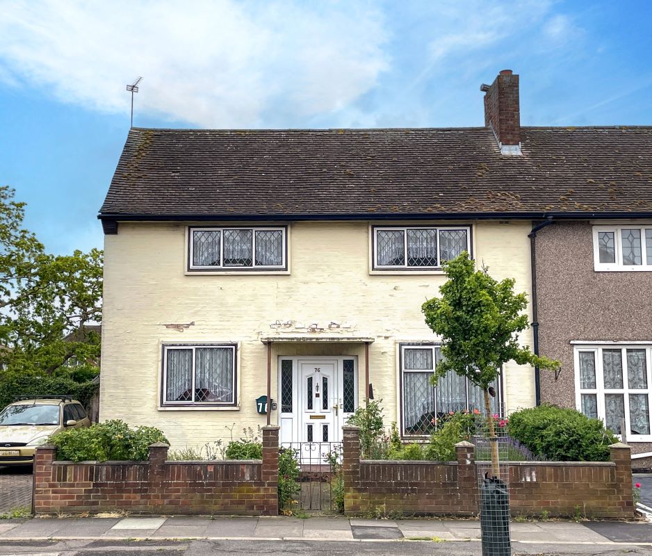Freehold House Vacant Possession