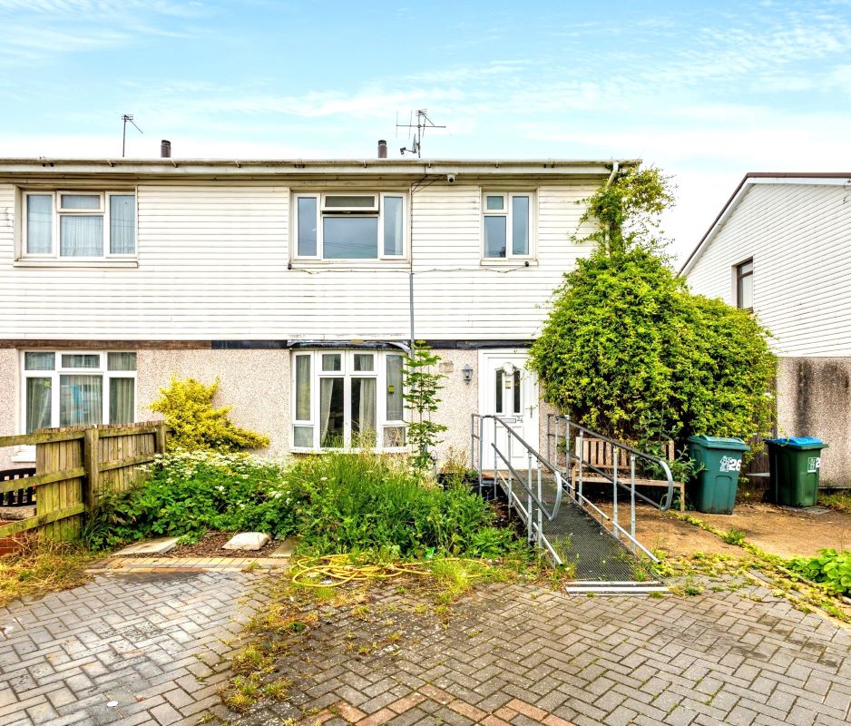 Lot 18 - Freehold House Vacant Possession