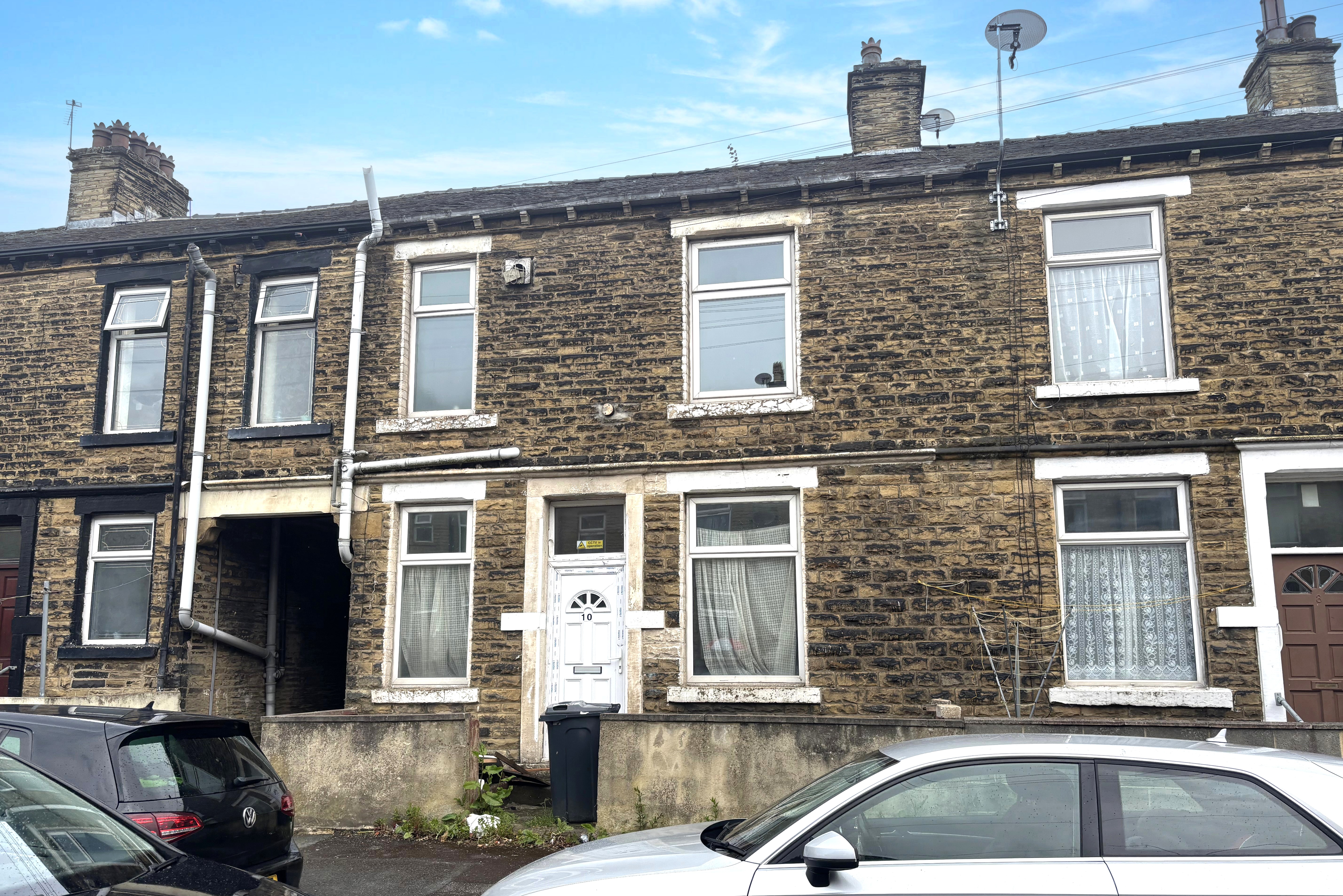Lot 153 - 10 Leyburne Street, Bradford, BD8 8NG