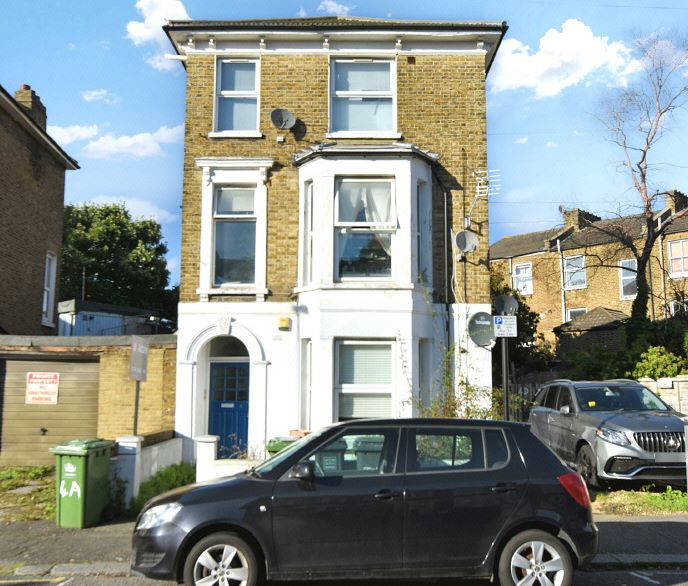 Leasehold Flat Vacant Possession