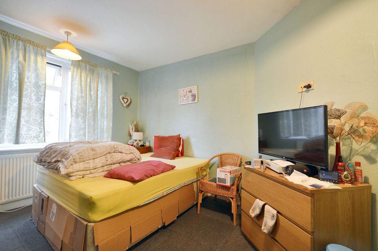 River Gardens, Feltham, TW14 0RE