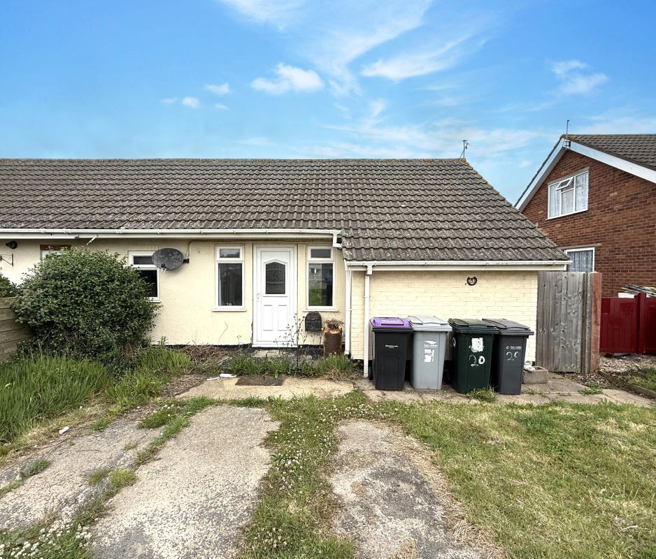 Leasehold Semi-Detached Bungalow Vacant Possession