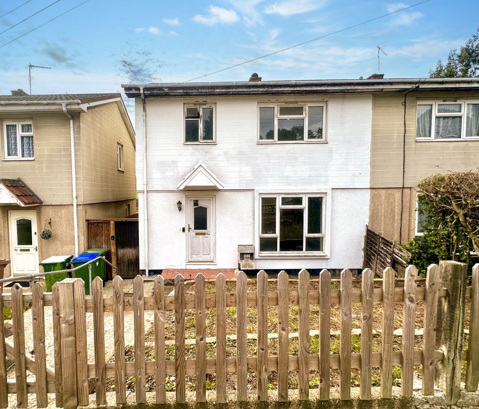 Freehold House Vacant Possession