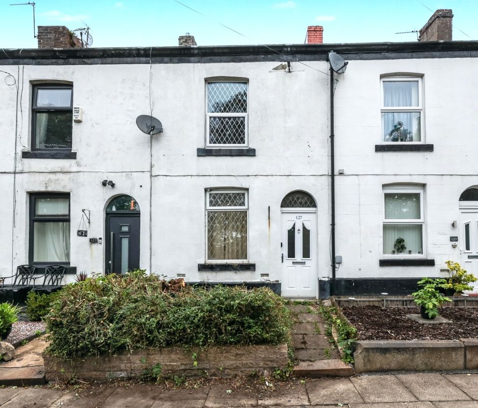 127 Broad Oak Lane, Bury, BL9 7SE
