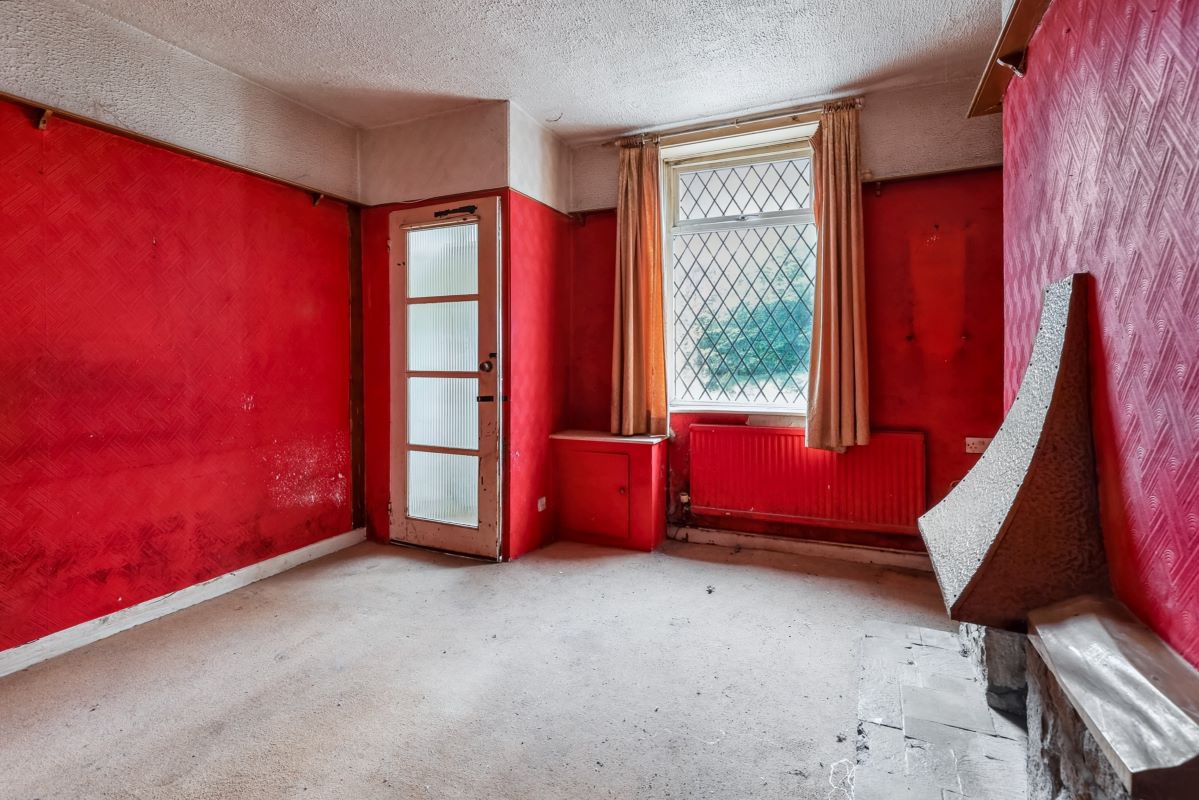 127 Broad Oak Lane, Bury, BL9 7SE