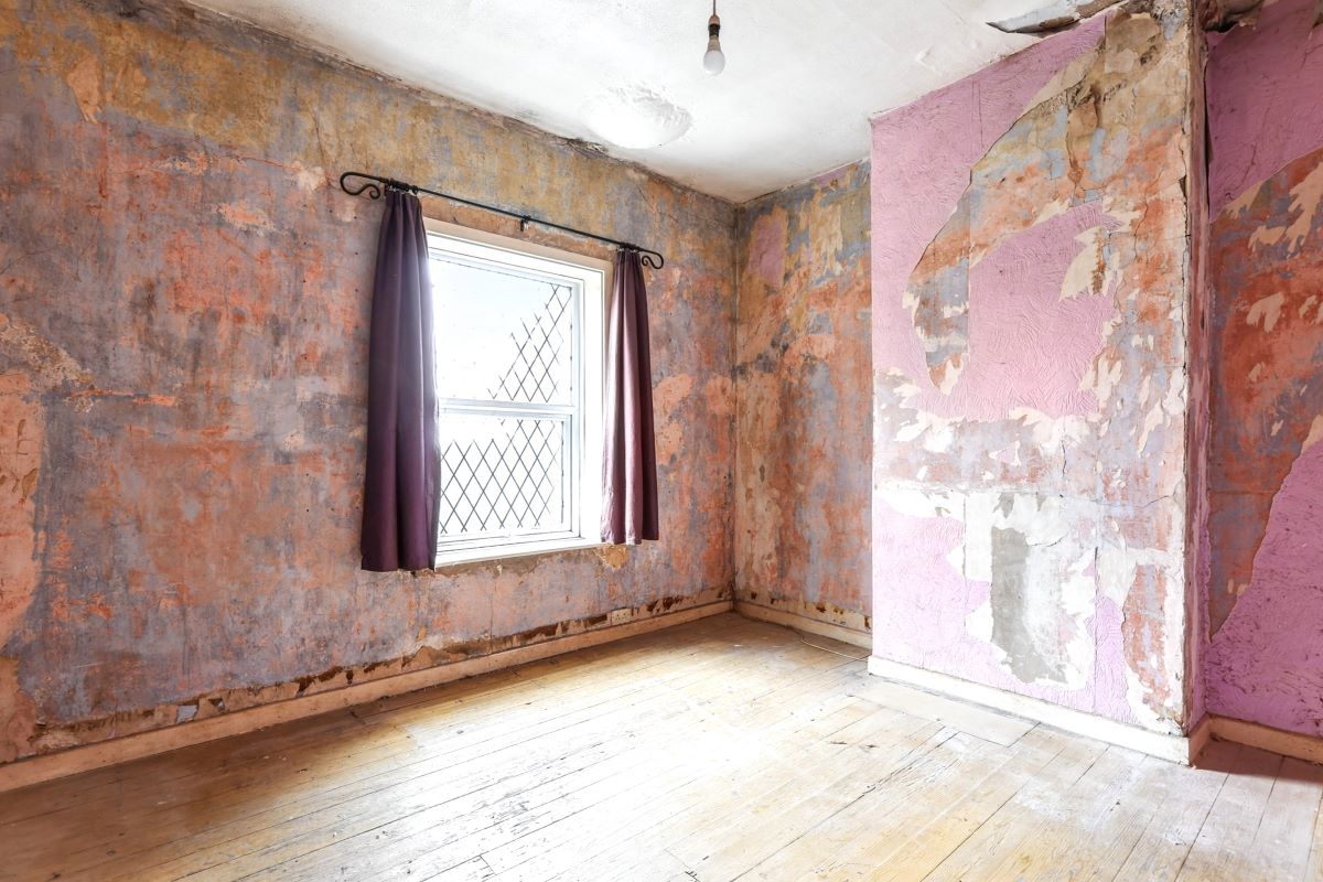 127 Broad Oak Lane, Bury, BL9 7SE