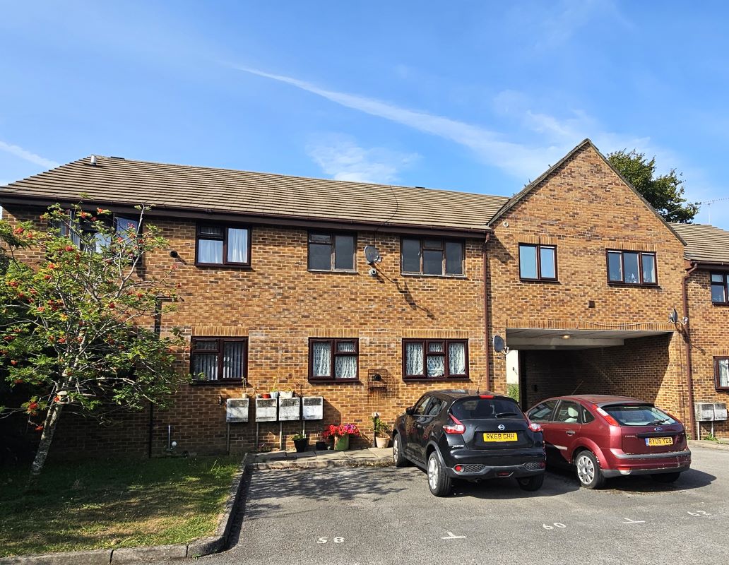 62 Chalet Hill, Bordon, GU35 0BQ