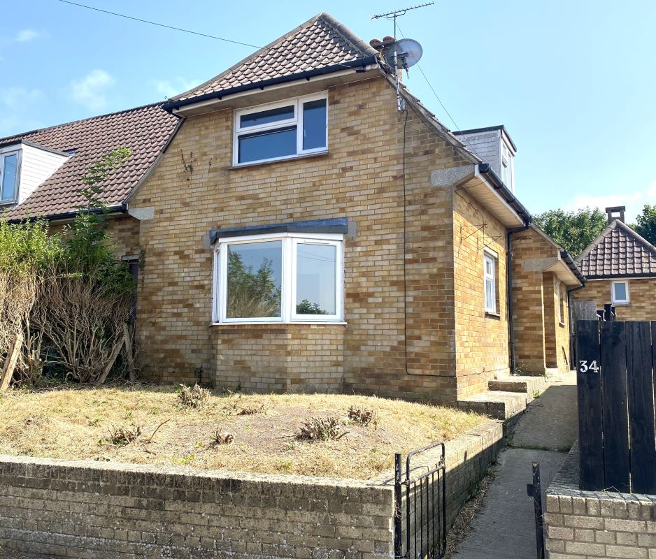 Lot 128 - 34 Clyffe Pypard, Swindon, SN4 7PY
