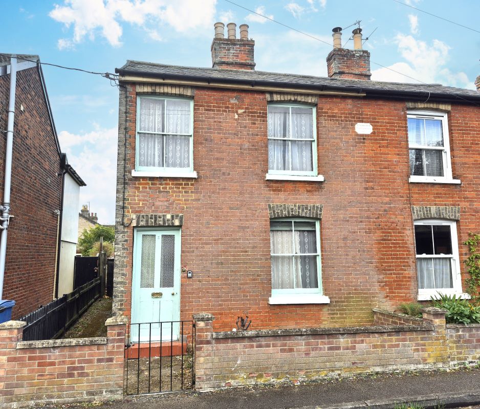 Freehold House Vacant Possession