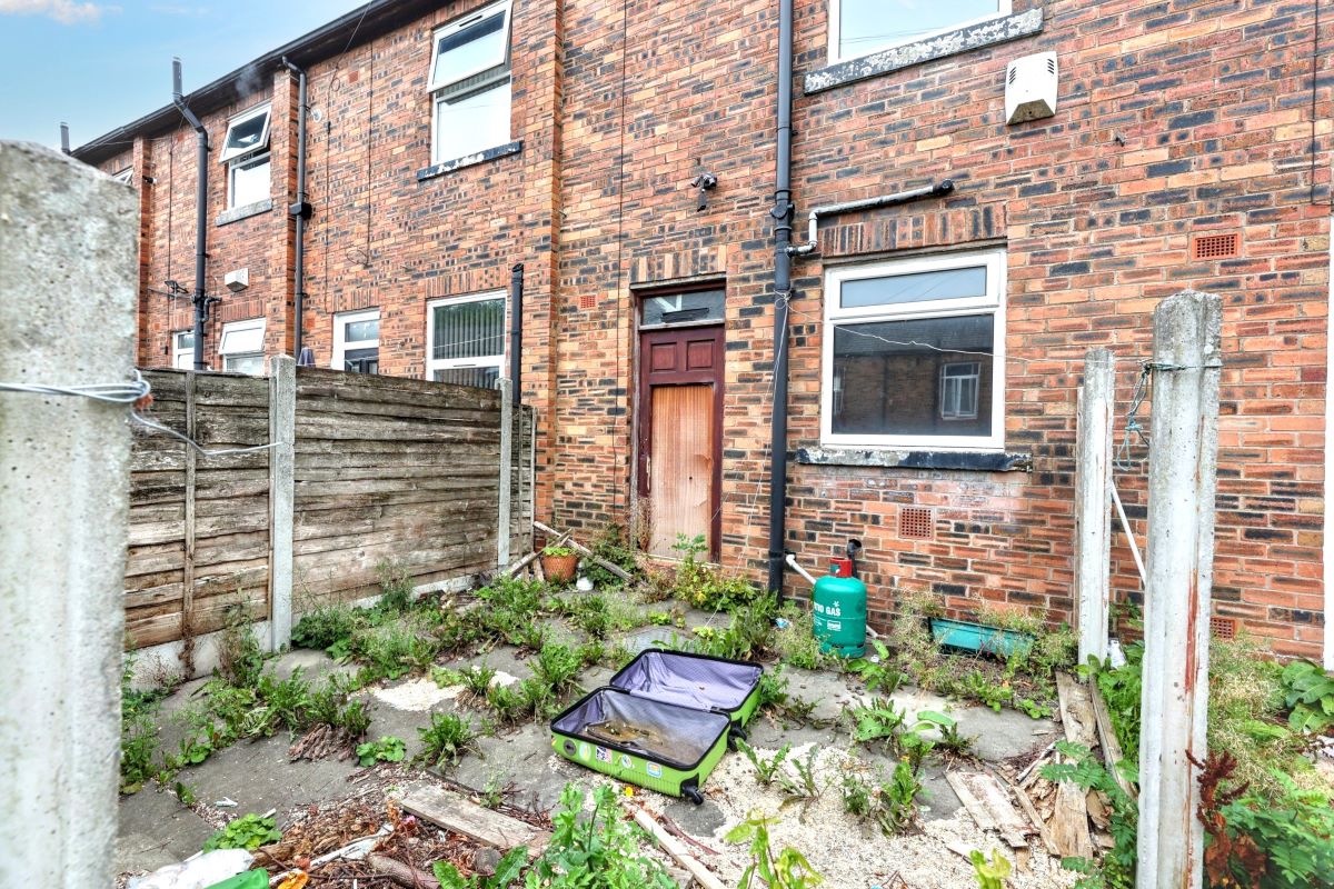 43 Stoneleigh Street, Oldham, OL1 4LE