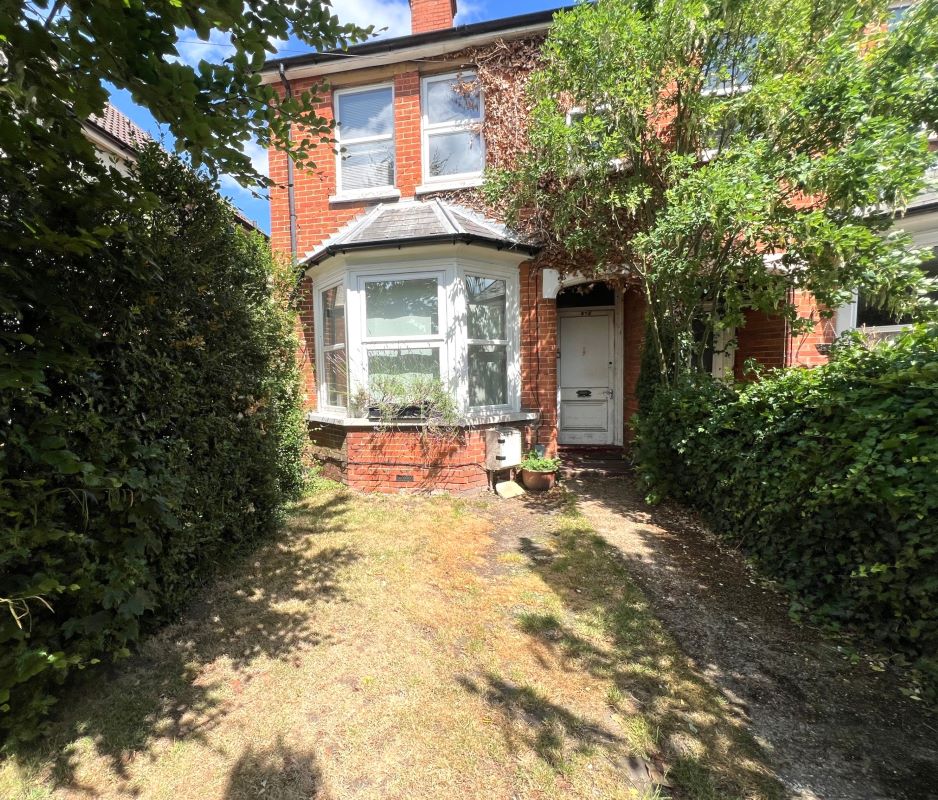 57(A) Frimley Road, Camberley, GU15 3EL