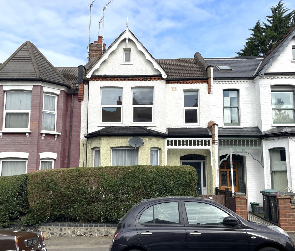First Floor Flat, 3(A) Greenham Road, Muswell Hill, N10 1LN