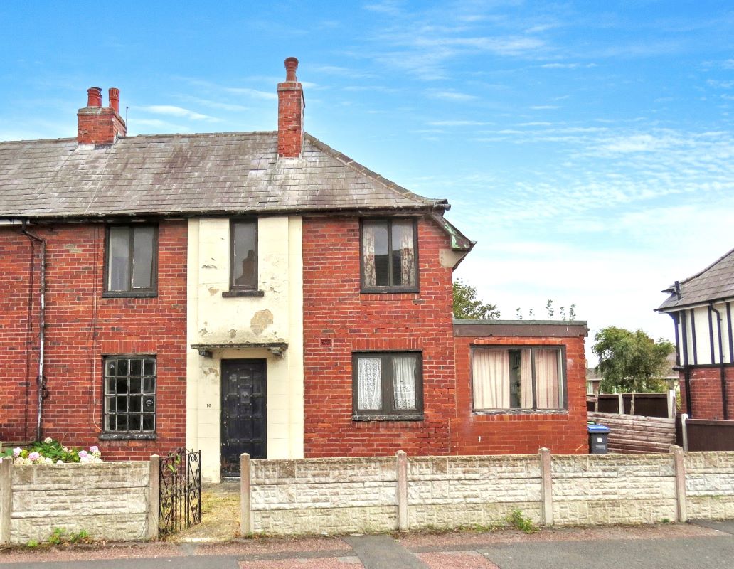 Freehold House Vacant Possession