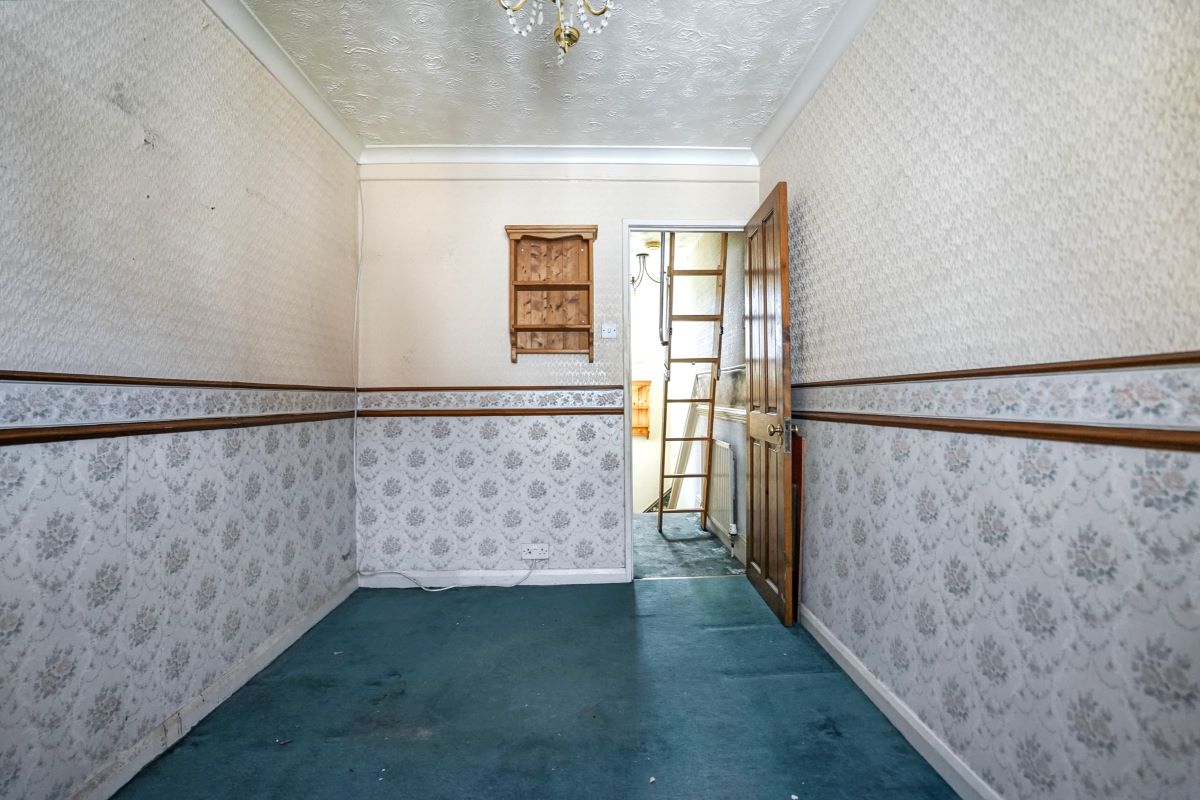 24 Grange Hill, Chatham, ME5 7AH