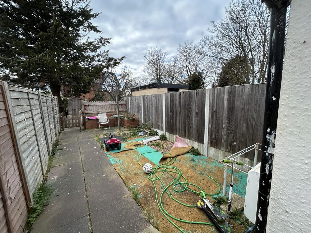 3 Railway Terrace, All Saints Avenue, Margate, CT9 5TG