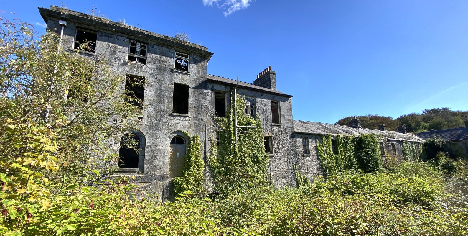 Long Leasehold Detached Former Hotel Building Vacant Possession