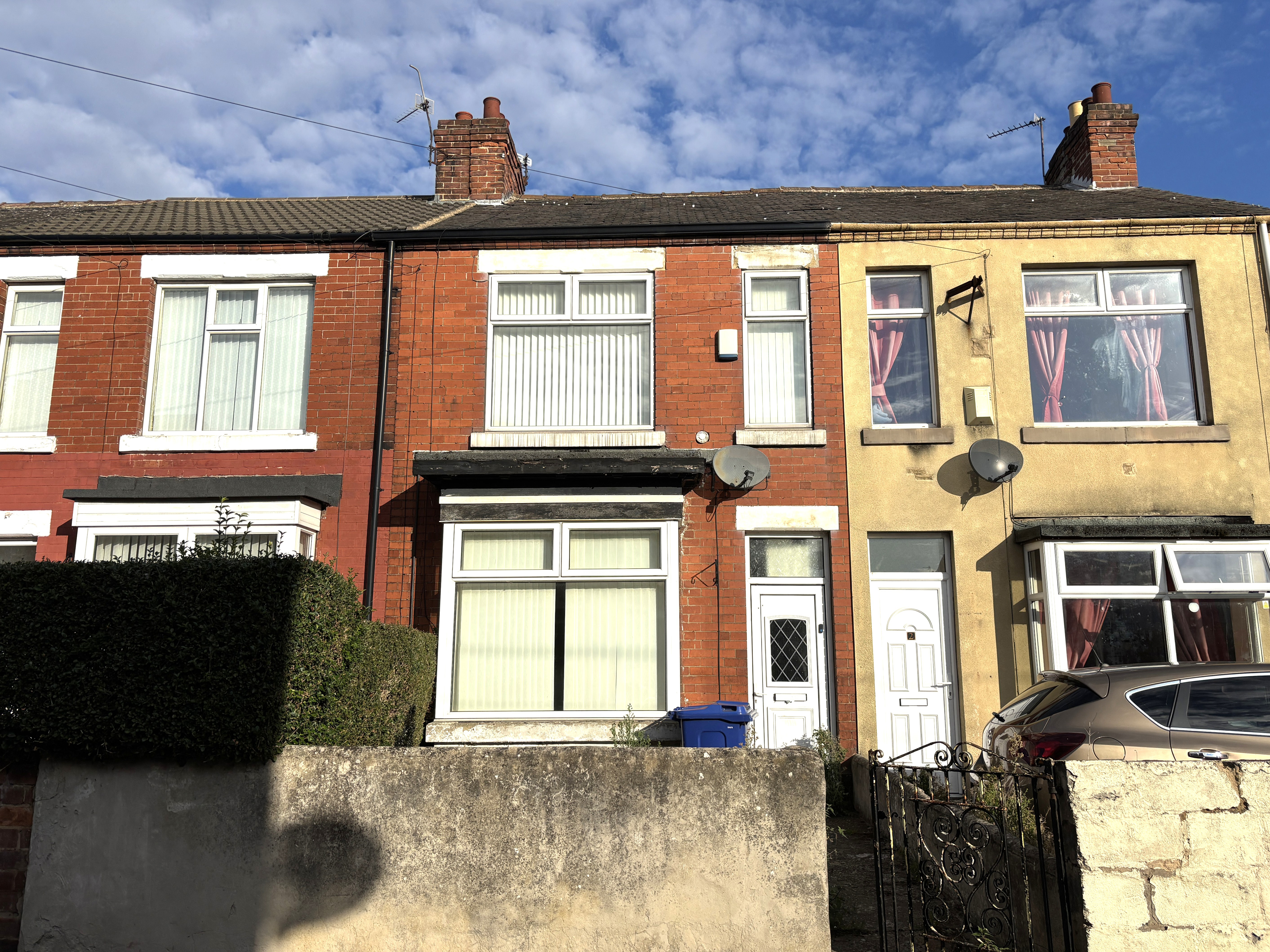 Freehold House Vacant Possession