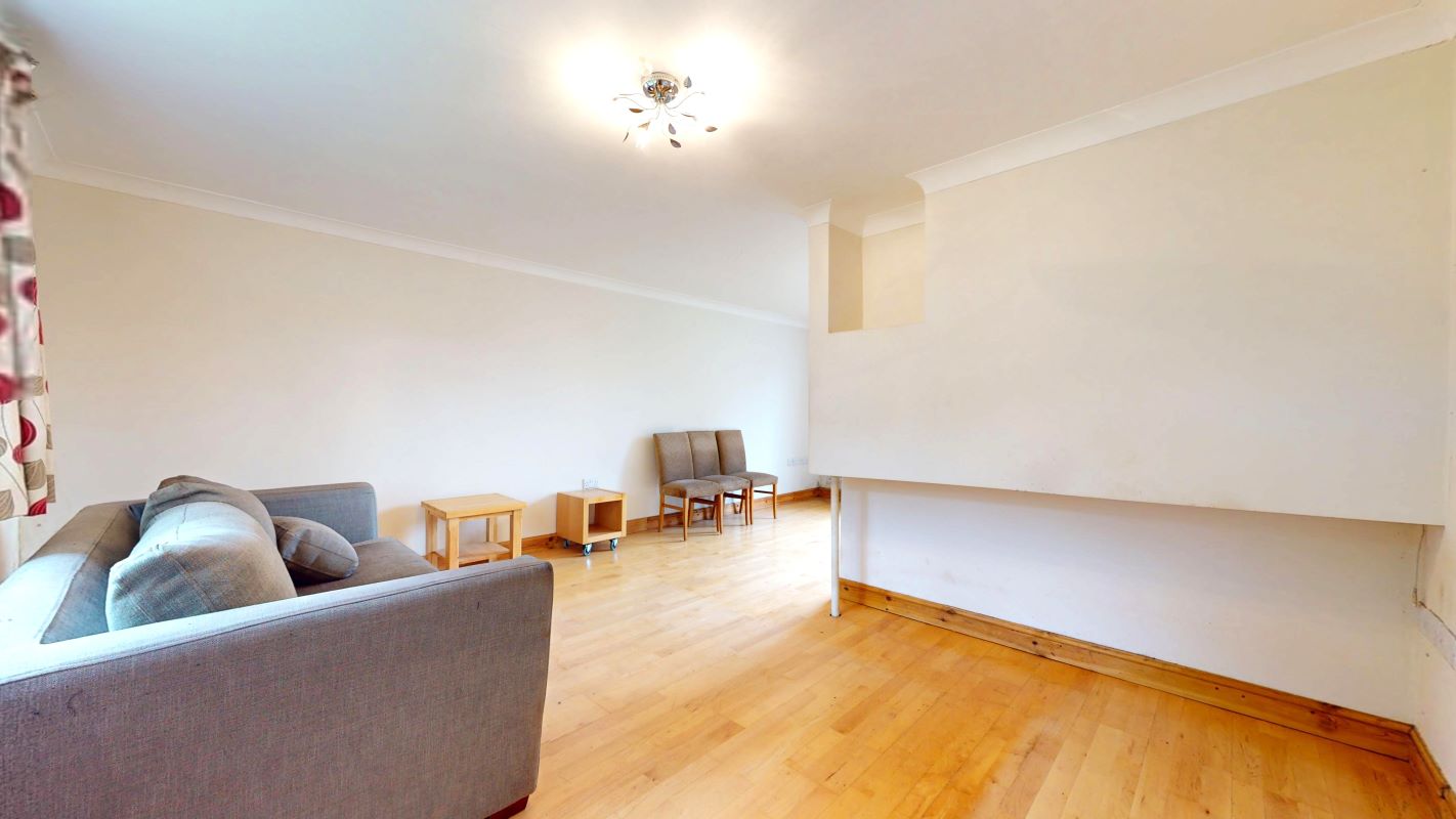 Saturn Way, Hemel Hempstead, HP2 5PD