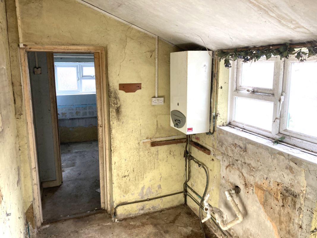 67 Rural Vale, Northfleet, Gravesend, DA11 9JL