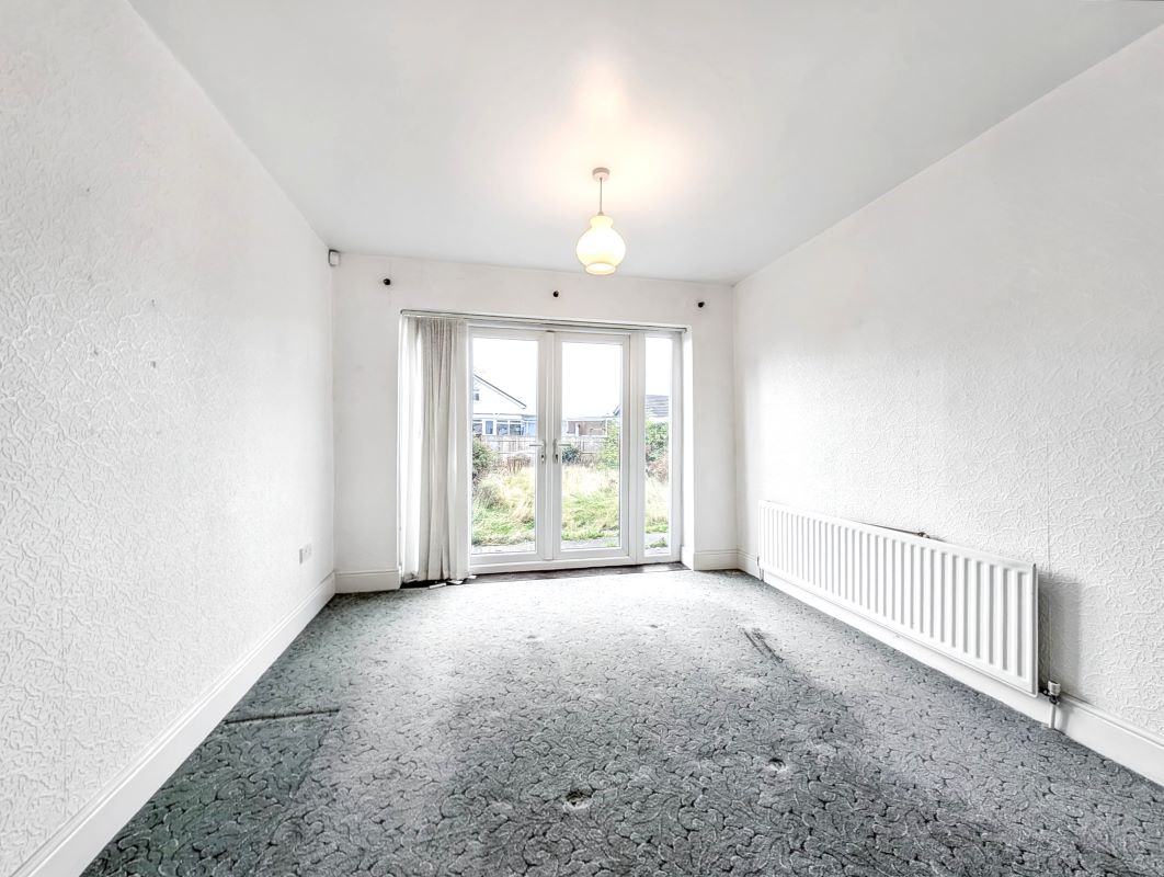 Online Property Auction in London: Moor Park Road, North Shields, NE29 8AY | Auction ends 04/12/2025, a Guide Price of £85,000+.